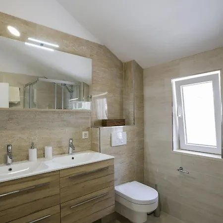 Amorino Of - One Bedroom With Balcony And Sea View