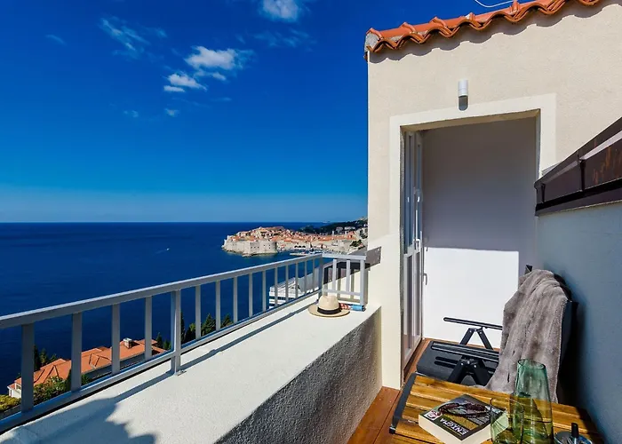 Amorino Of - One Bedroom With Balcony And Sea View