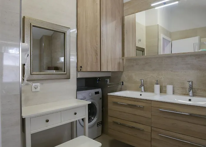 Amorino Of - One Bedroom With Balcony And Sea View